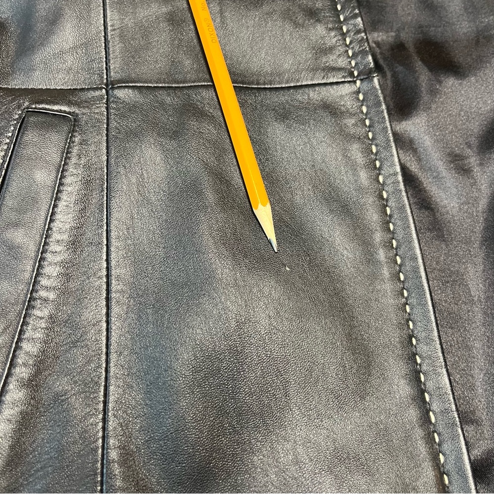 Women’s Modern Essentials leather jacket. - Picture 11 of 13